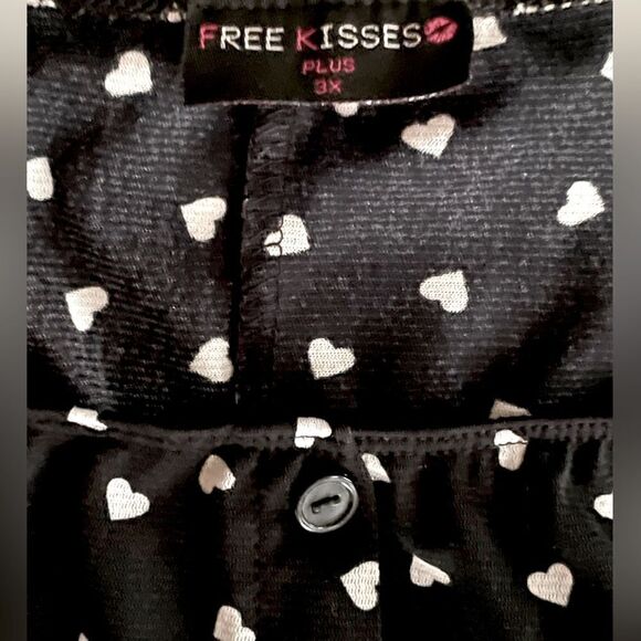 Free Kisses l Black w/ White Hearts Splashed l Sheer Blouse l 3X l EUC - Picture 5 of 9